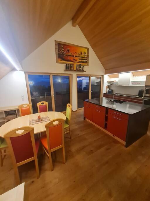 Grosszuegige Ferienwohnung Am Skigebiet Boedele Mit Rheintalblick Dornbirn Exterior foto